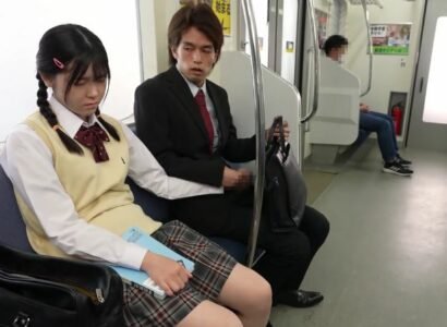 Nữ sinh bị những tên đàn ông biến thái làm tình tập thể